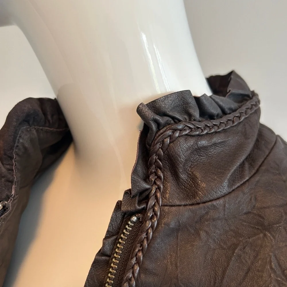 Ladies Danier Leather Jacket Size XS - Picture 4 of 12